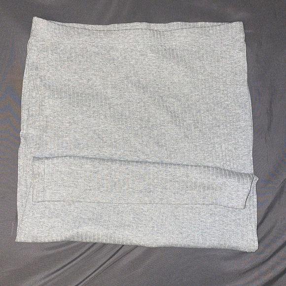 H&M basic gray skirt - Picture 2 of 4